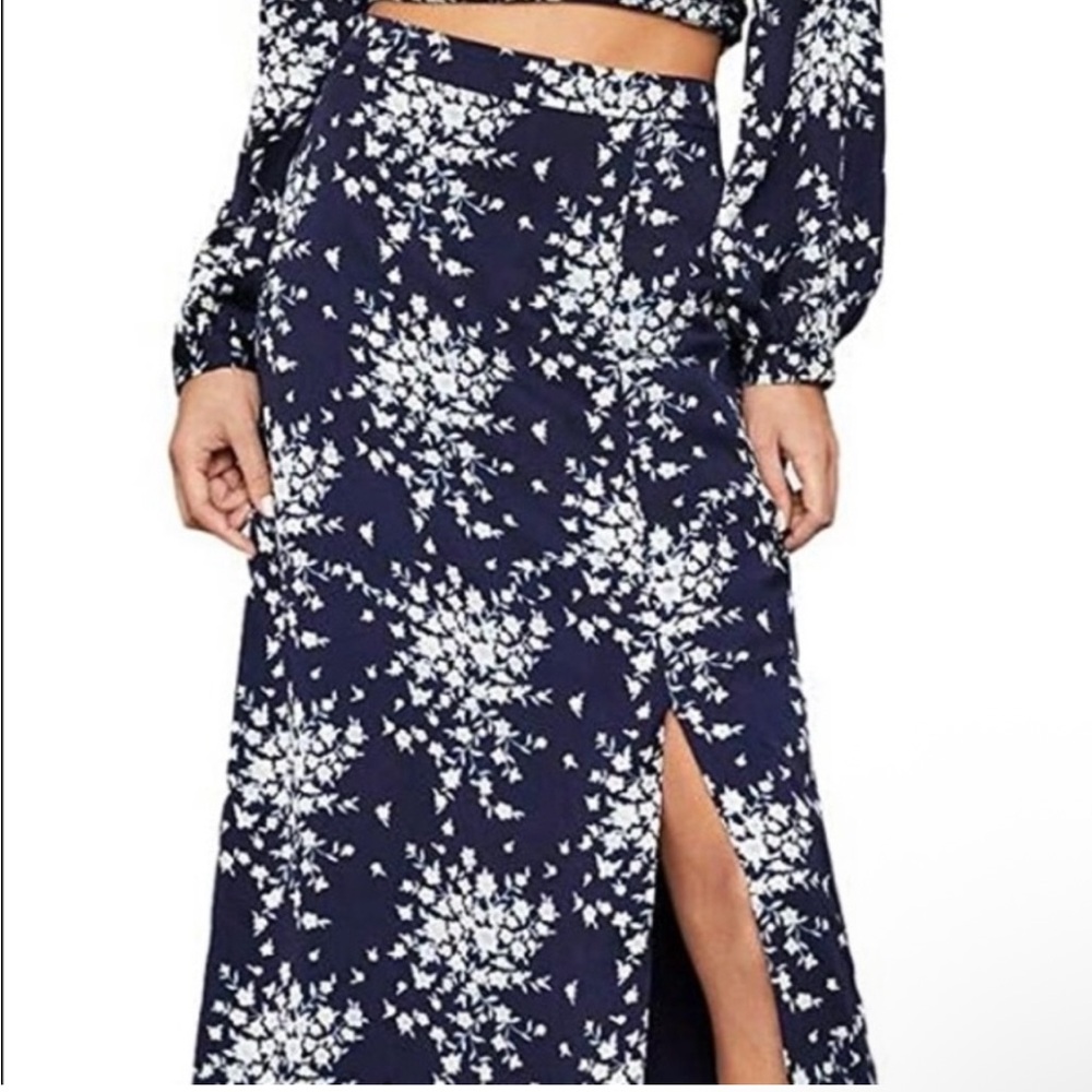 BCBGMaxAzria Set - Picture 4 of 6